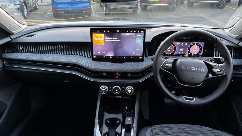 Skoda Superb 2.0 TDI SE Technology 5dr DSG Diesel Estate